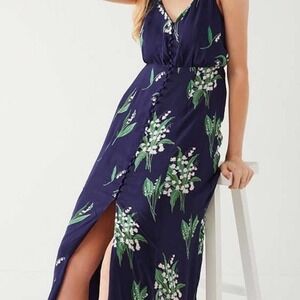Urban Outfitters Navy floral button Dress size 2